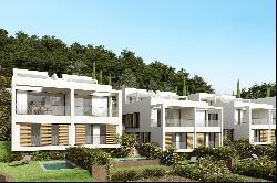 New development of semi-detached houses with beautiful houses in Begur