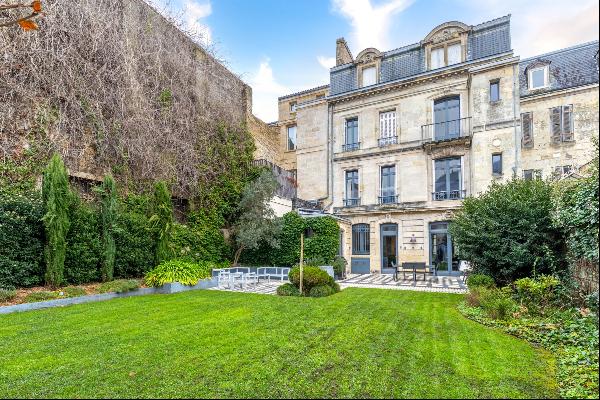 JARDIN PUBLIC - SUMPTUOUS MANSION HOUSE - GARDEN - 7 BEDROOMS - PARKING