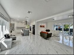 626 S 13th Ave, Hollywood, FL