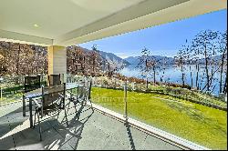 Muzzano: elegant apartment directly on Lake Lugano for sale