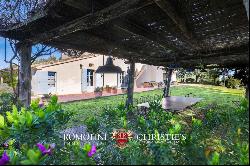 SEA VIEW PROPERTY WITH VINEYARDS FOR SALE IN TUSCANY