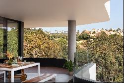 BRIGHT PENTHOUSE IN SOTOGRANDE WITH TOP QUALITIES