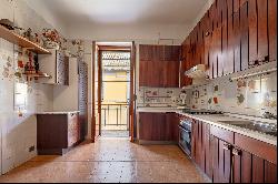 Apartment overlooking the greenery a stone's throw from Cinque Giornate area