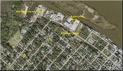 235 10th St, Apalachicola FL 32320