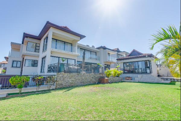 Fully Furnished Luxury Mansion in Sheffield Beach