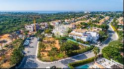 Large Property Close to the Beach