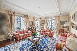 Paris 16th - Charming reception apartment just steps away from Avenue Foch.