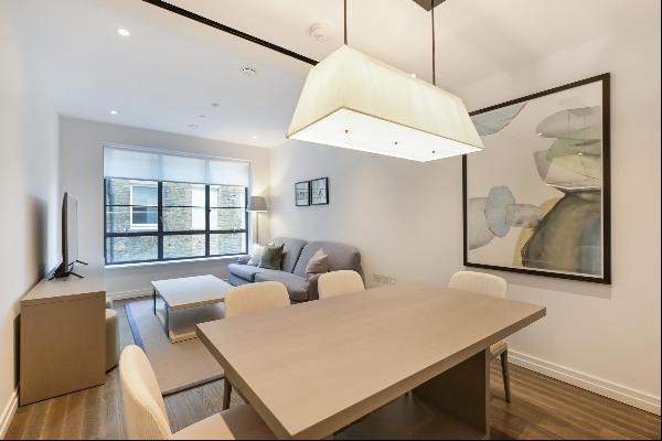 Newly built one bedroom apartment with cinema and 24 hour concierge service.