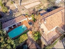 Between Aubagne and Aix-en-Provence - Provençal villa with pool and vast garden