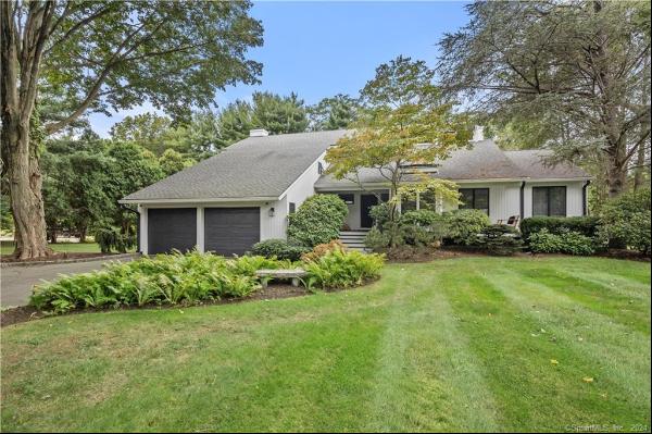 222 Compo Road South, Westport, CT, 06880, USA