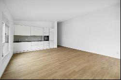 Spacious new 3.5 room penthouse ideally located!