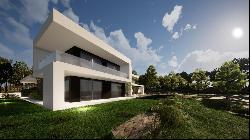 Contemporary Villa, Under Construction, with Frontal View to the Golf Course in Quinta do