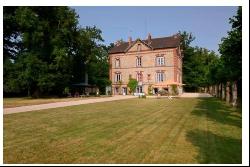 Normandy, 1h20 from Paris. A superb period mansion set in about 6500 sqm of grounds. Grea