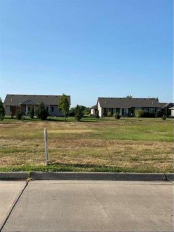 2132 Beltline Ct Lot 13, Blk D Sand C, Newton KS 67114