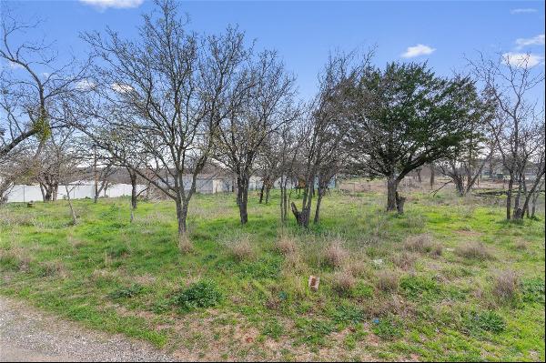 Driftwood Ln, Cottonwood Shores TX 78657