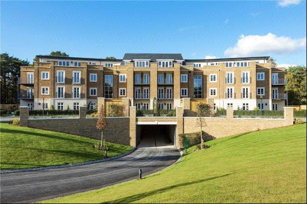 A stunning two bedroom, two bathroom second floor apartment with private balcony and alloc