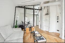 Magnificent renovated 2-room apartment - Eiffel Tower view - Gros Caillou