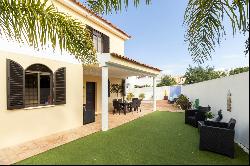 Detached house, 5 bedrooms, for Sale