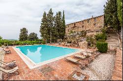 Private Villa for sale in Asciano (Italy)