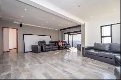 Luxurious Cluster Living in Northcliff Estate