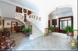 Beautiful manor house with a sunny courtyard for sale in Soller,, Sóller 07100