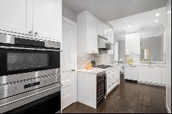 151 Central Park West, 3C