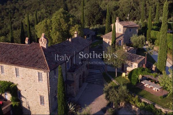 Esquisite villa with breathtaking view on the Lake Trasimeno