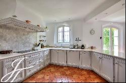 Elegant six-bedroom country property 3 minutes to Valbonne village