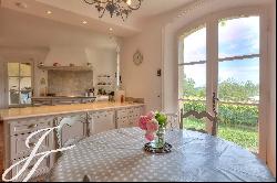 Elegant six-bedroom country property 3 minutes to Valbonne village