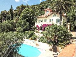 Biot : Family villa with 5 bedrooms, AC & heated pool