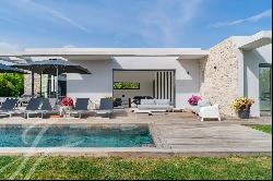 Contemporary villa for rent in Mougins