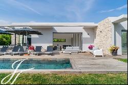 Contemporary 6-bedroom villa for rent in Mougins