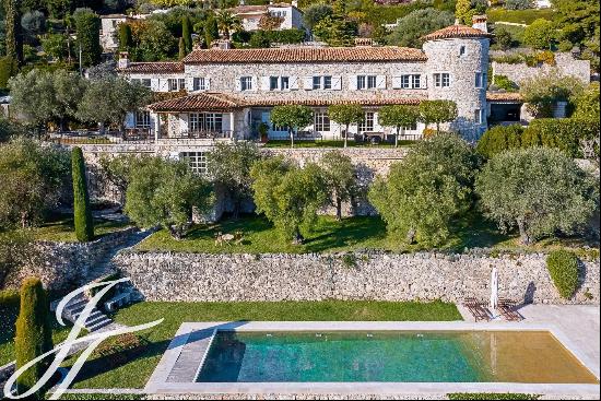 Vence - Magnificent stone property with panoramic sea view for rent