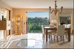 Spacious villa a few steps from the sea and Saint Paul de Vence