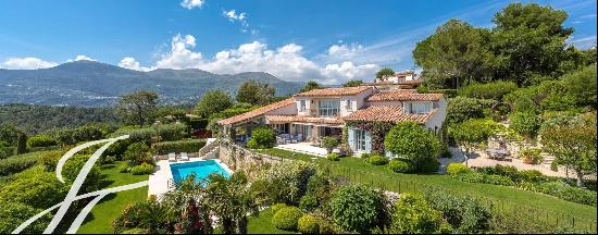 Beautiful 4-bedroom villa for rent in Saint-Paul-de-Vence - Gated community, sea view