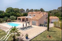 Valbonne : Lovely family villa for 10 guests