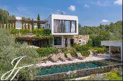 Designer villa with 3 bedrooms for rent in Chateauneuf-Grasse