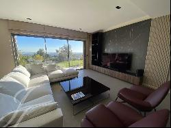 New Californian villa with sea view for rent