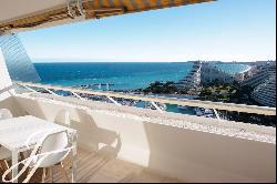 Apartment with panoramic view of the Marina Baie des Anges harbour