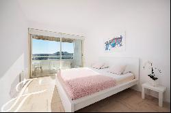 Apartment with panoramic view of the Marina Baie des Anges harbour