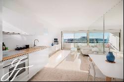 Apartment with panoramic view of the Marina Baie des Anges harbour