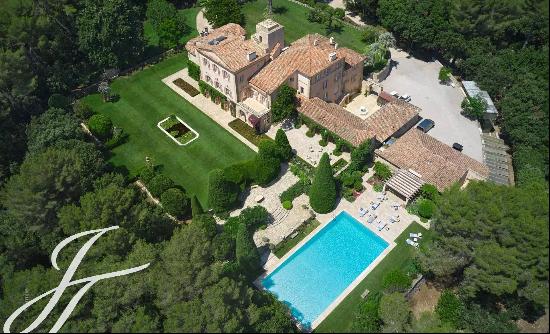 An exceptional estate, a historic and architectural gem for rent in Valbonne