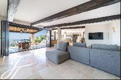 Perfect condition, panoramic sea and village views