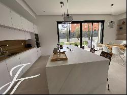 New house in a residential area in Mougins