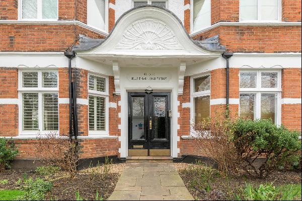 A stunning ground floor flat in a sought-after mansion block, perfectly situated in the pr