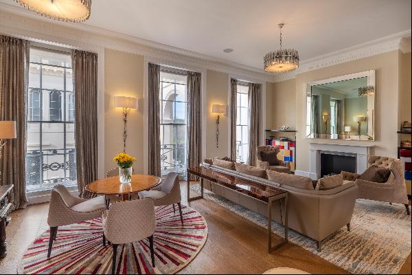 Six bedroom classic Nash house for sale in Regent's Park, NW1