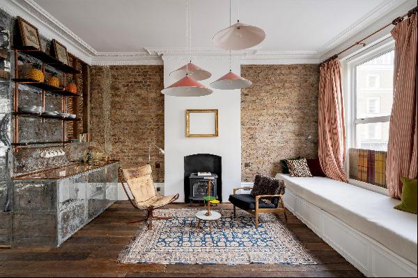 A stylish one-bedroom flat for sale in Notting Hill