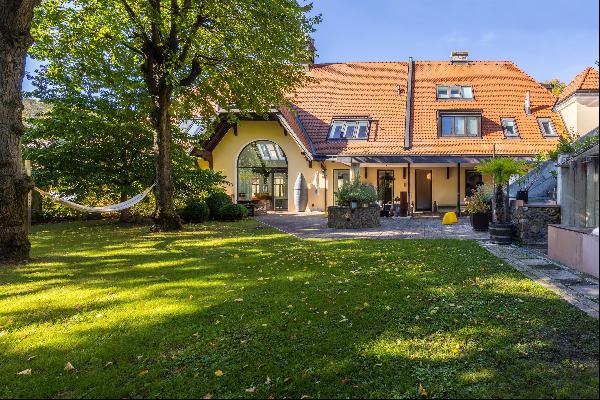 Beautiful,  stylish loft house with a large garden in the 17th District, Vienna.