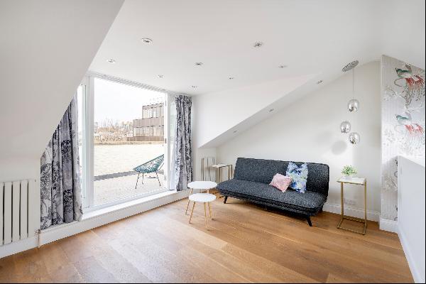 A stylish two bedroom apartment with a terrace in Chelsea, SW10