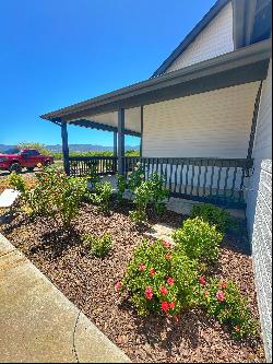 Modern Farmhouse in Camp Verde 16 acres, Wells, Barn, River & National Forest 